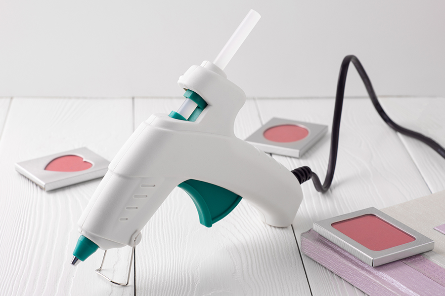 Электрический клеевой пистолет